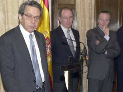 Carlos Bustelo, presidente de la Comisión del Mercado de Telecomunicaciones, durante su toma de posesión.