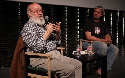 Jos&eacute; Luis Cuerda y Gregorio Belinch&oacute;n en la Cineteca de Matadero.