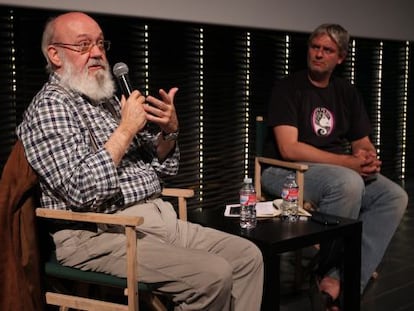 Jos&eacute; Luis Cuerda y Gregorio Belinch&oacute;n en la Cineteca de Matadero.