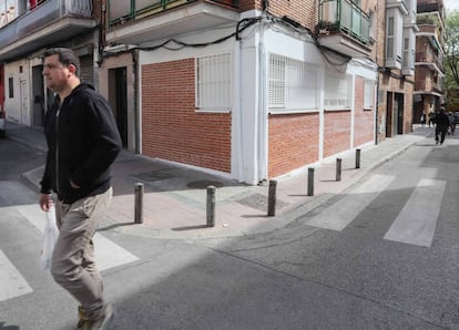 Un local convertido en vivienda en un barrio del sur de Madrid. 