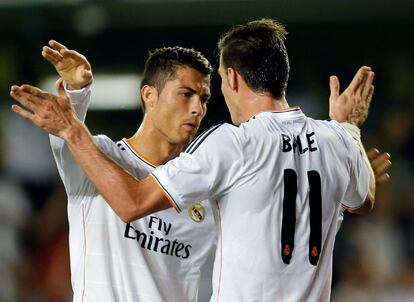 Cristiano felicita a Bale.