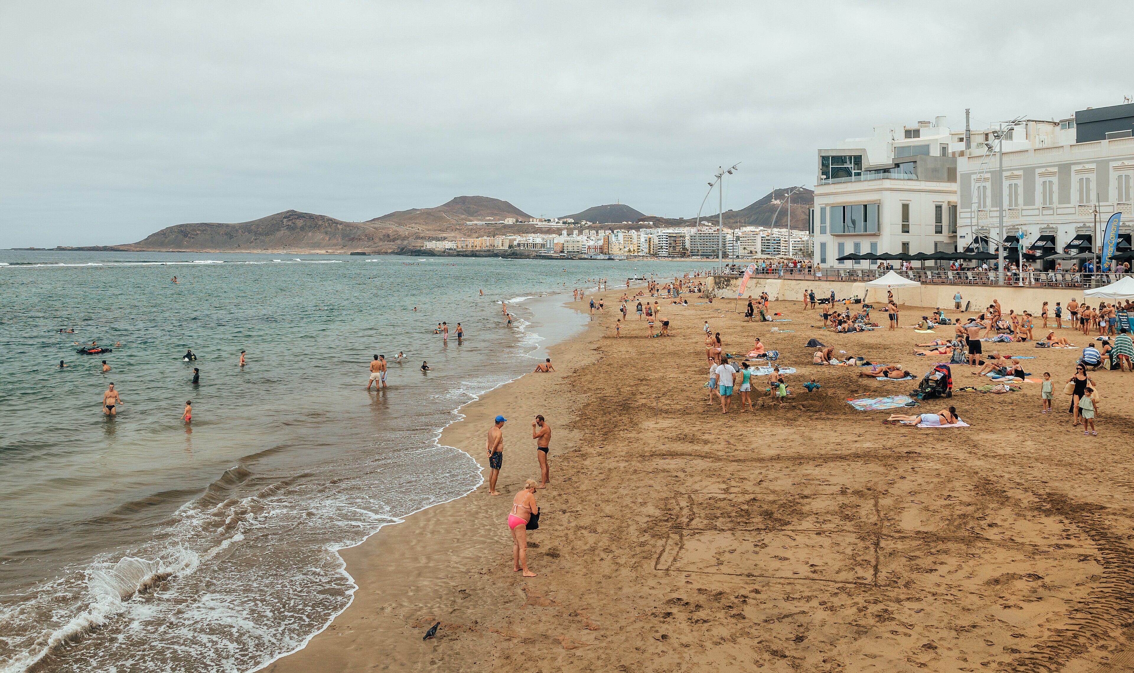 Playa de Las Canteras (Gran Canaria).