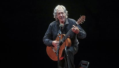 Paco Ib&aacute;&ntilde;ez, durante su concierto en Barcelona.