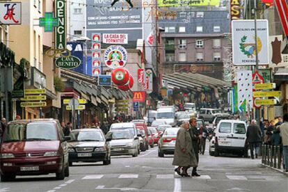 Andorra mantiene el secreto bancario. Vista de una calle de la capital del Principado.