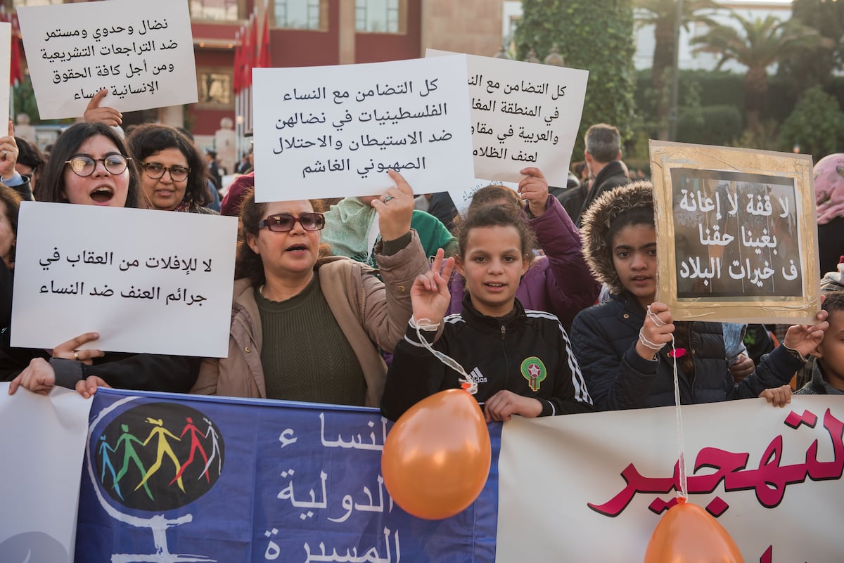 La reforma de la ley que tolera la poligamia y el matrimonio de niñas en Marruecos se somete al arbitraje del rey | Internacional