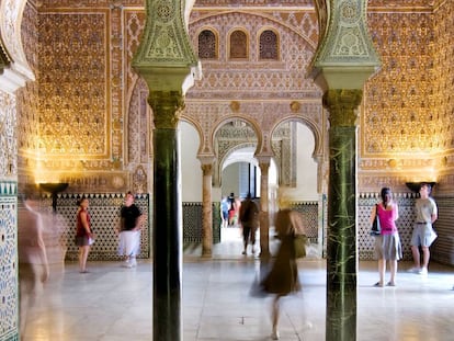 Visitantes en el Real Alc&aacute;zar de Sevilla. 