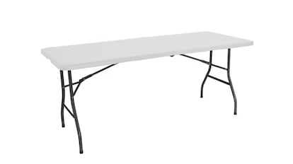 Vista de la mesa plegable para el jardín en oferta.