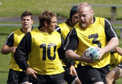 Los jugadores de Inglaterra Ben Youngs, Jonny Wilkinson, Tom Palmer y Dan Cole.