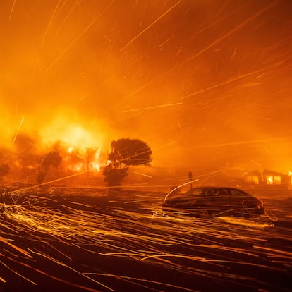 The wind whips embers as the Palisades Fire burns during a windstorm on the west side of Los Angeles, California, U.S. January 7, 2025. REUTERS/Ringo Chiu