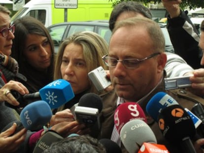 Los padres de Marta del Castillo, en los juzgados de Sevilla.