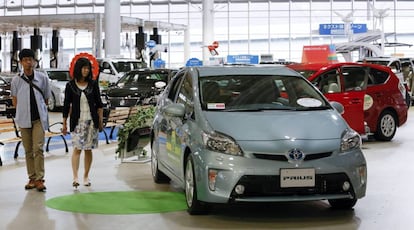 Exposición de vehículos Toyota en Japón.