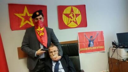 Fotografía publicada a la pàgina web del grup DHKP-C.