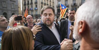 El vicepresidente de la Generalitat, Oriol Junqueras, en una concentración del lunes en Barcelona contra la represión policial.