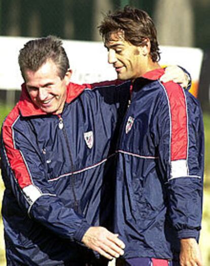 Heynckes y Urzaiz, en un entrenamiento.