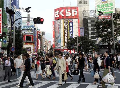 Los japoneses están gobernados desde hace más de 50 años por el Partido Liberal Demócrata.