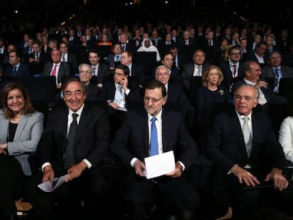 El presidente Mariano Rajoy clausura la asamblea de CEOE. 