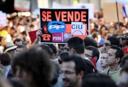 Manifestación celebrada en 2011 en Valencia con el lema 'Por una democracia real'