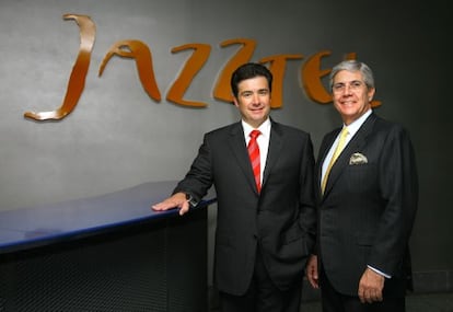 José Miguel García (left), CEO of Jazztel, and chairman Leopoldo Fernández Pujals.