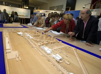 Maqueta del proyecto de Renzo Piano para el área del puerto de Gandia.