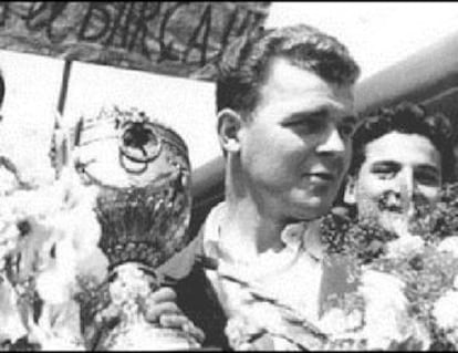 Kubala, con la Copa Latina de 1952.