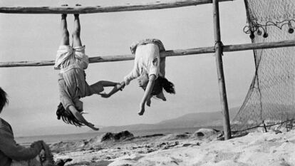 As filhas do pescador, Los Horcones, Chile, 1956.