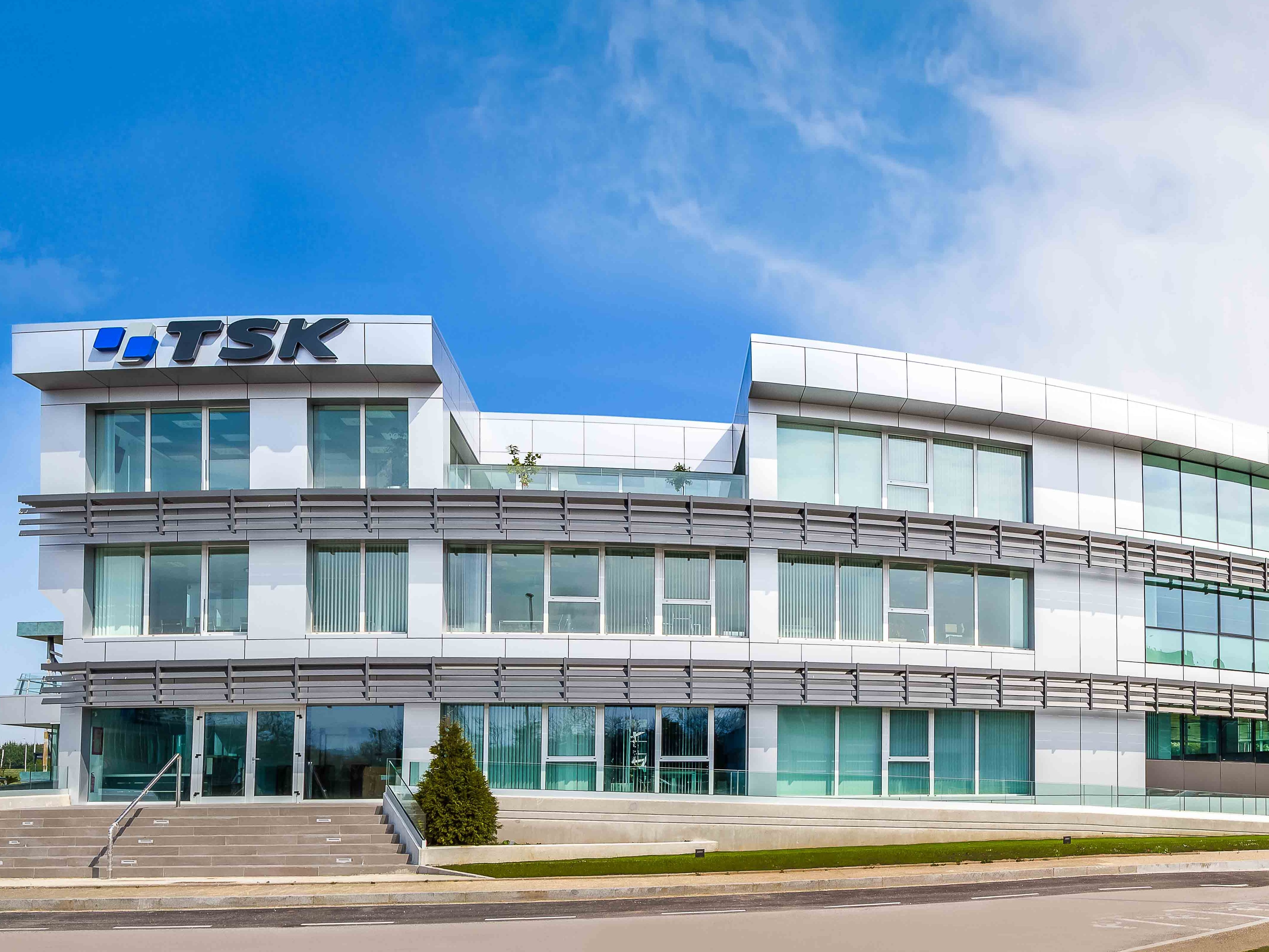 TSK lanza su salida a Bolsa con una valoración de hasta 600 millones de euros