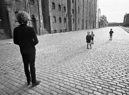 Bob Dylan por Barry Feinstein, en una de las imágenes que se exponen en el Museo de Brooklyn.