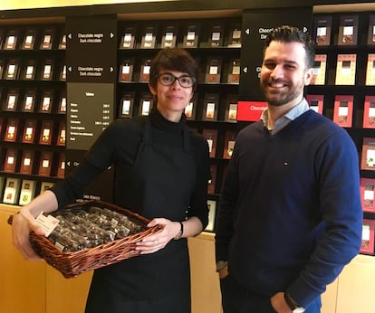 ANDRES MINGUEZ Y NADIA SORIANO EN CACAO SAMPAKA / CAPEL