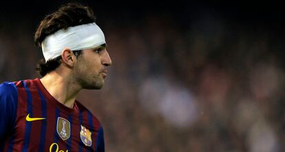 Cesc con la cabeza vendada