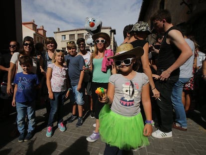 De izquierda a derecha, Lucas, Henar, José y Rocío en el Sonorama Ribera (Aranda de Duero) con sus padres.