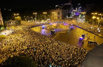 Vista general de la Cibeles durante la celebración de la Champions.