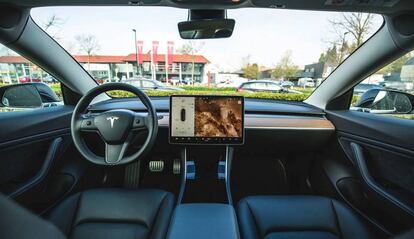 Interior del Tesla.