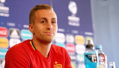 Deulofeu, durante un rueda de prensa con Espa&ntilde;a. 