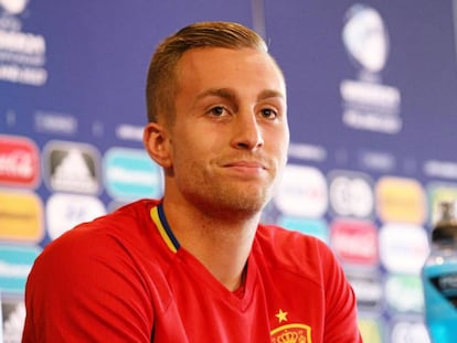 Deulofeu, durante un rueda de prensa con Espa&ntilde;a. 