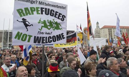 Manifestantes del movimiento islamófobo Pegida, el pasado 11 de abril en Dresde.