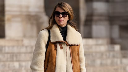 Artículo de EL PAÍS Escaparate sobre chaquetas de borrego para mujer que arrasan este otoño 2025.