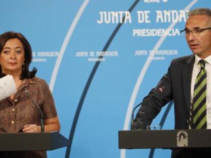 Mar Moreno y Miguel &Aacute;ngel V&aacute;zquez, este martes en San Telmo.