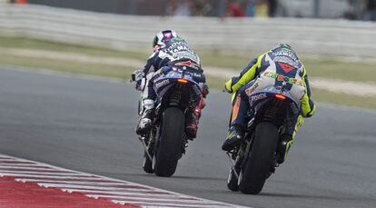 Rossi y Lorenzo en la carrera de Misano el pasado 13 de septiembre.