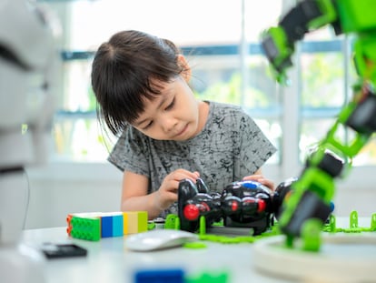 Hay que ofrecer un entorno seguro a los niños con altas capacidades donde puedan ser ellos mismos aprendiendo.