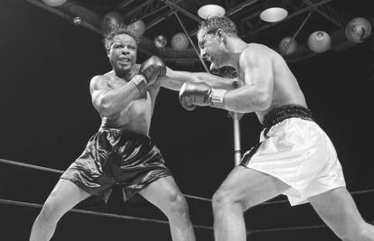 Combate entre Archie Moore (izquierda) y Rocky Marciano en 1955.