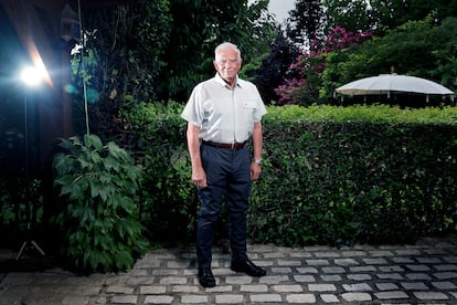 Borrell posa durante la entrevista para EL PAÍS.