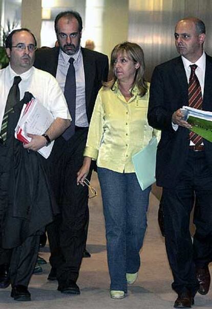 De izquierda a derecha, Miquel Iceta, Joan Ridao, Manuela de Madre y Joan Boada, ayer en el Parlamento catalán.