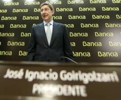 Las acciones de Bankia subieron hoy al cierre el 190,28 por ciento (la mayor subida de la bolsa), mientras que sus derechos negociables perdieron el 87,50 % (la mayor bajada), según datos del mercado. EFE/Archivo