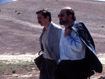 Salman Rushdie y Antonio Muñoz Molina, en 1995 en Granada.