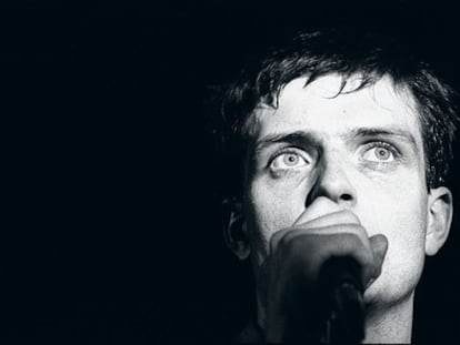 Ian Curtis, líder de Joy Division.