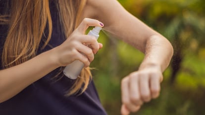 Los repelentes son la mejor forma de mantener a los mosquitos a raya. GETTY IMAGES.