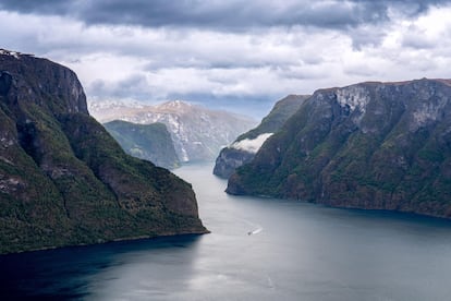 Vista de Sognefjord, el fiorodo más largo del país.