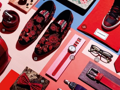 Todo al rojo. 1. Zapatilla deportiva en ante y tela de Geox. 2. Llavero de Loewe. 3. Corbata de punto azul y granate
de Caramelo. 4. Estuche de piel para llavero de Loewe. 5. Sobre una losa de mármol de Gunni & Trentino, reloj Omega Seamaster Planet en negro con detalles rojos. 6. Gemelos en cuero negro
y metal de Loewe. 7. Funda para iPad en piel roja de Rimowa. 8. Carpeta con bordado de abeja, flores y botones de colores en forma de mariposa de Gucci. 9. Pañuelo de bolsillo estampado de Mirto. 10. Bolso multiusos en loneta con capa de poliuretano
a cuadros rojos y negros de Dior Homme. 11. Cinturón de Roberto Verino. 12. Zapatos tipo slipper en terciopelo negro bordado de pedrería de Dolce & Gabbana. 13. Sobre una losa de Gunni & Trentino, reloj Tissot Quickster NBA Chicago Bulls. 14. Bufanda en punto de algodón rojo de Le Coq Sportif. 15. Zapatilla deportiva abotinada a cuadros rojos y negros de Dsquared2. 16. Gafas de pasta gris de Ainy More. 17. Corbata de seda roja
de Mirto. 18. Sobre una losa de mármol de Gunni & Trentino, pajarita de Mirto. 19. Zapato de cordones en cuero estampado rojo y negro de Jimmy Choo. 20. Corbata a rayas azules, rojas
y blancas de Roberto Verino. 21. Pañuelo de bolsillo de Mirto. 22. Tirantes estampados en granate y azul de Forecast. 23. Cinturón de caucho de Louis Vuitton.