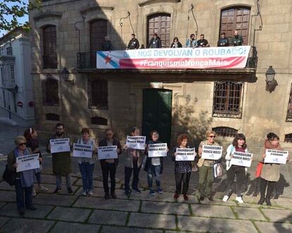 Protesta para reclamar a los Franco que devuelvan la Casa Cornide de A Coruña al patrimonio público celebrada en septiembre de 2017.