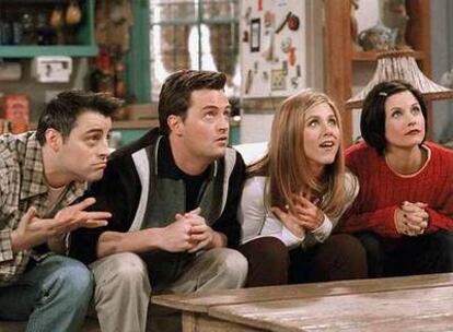 Después de diez años en antena, los seis amigos de <i>Friends</i> cerraron el apartamento de Manhattan para entrar en la vida adulta. El peor parado fue Joey, protagonista de una comedia propia que no pudo repetir el éxito de la original.